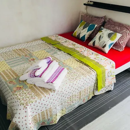 Homestay Bairro Alto Alternative *