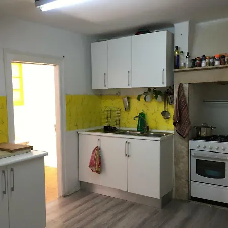 Homestay Bairro Alto Alternative *